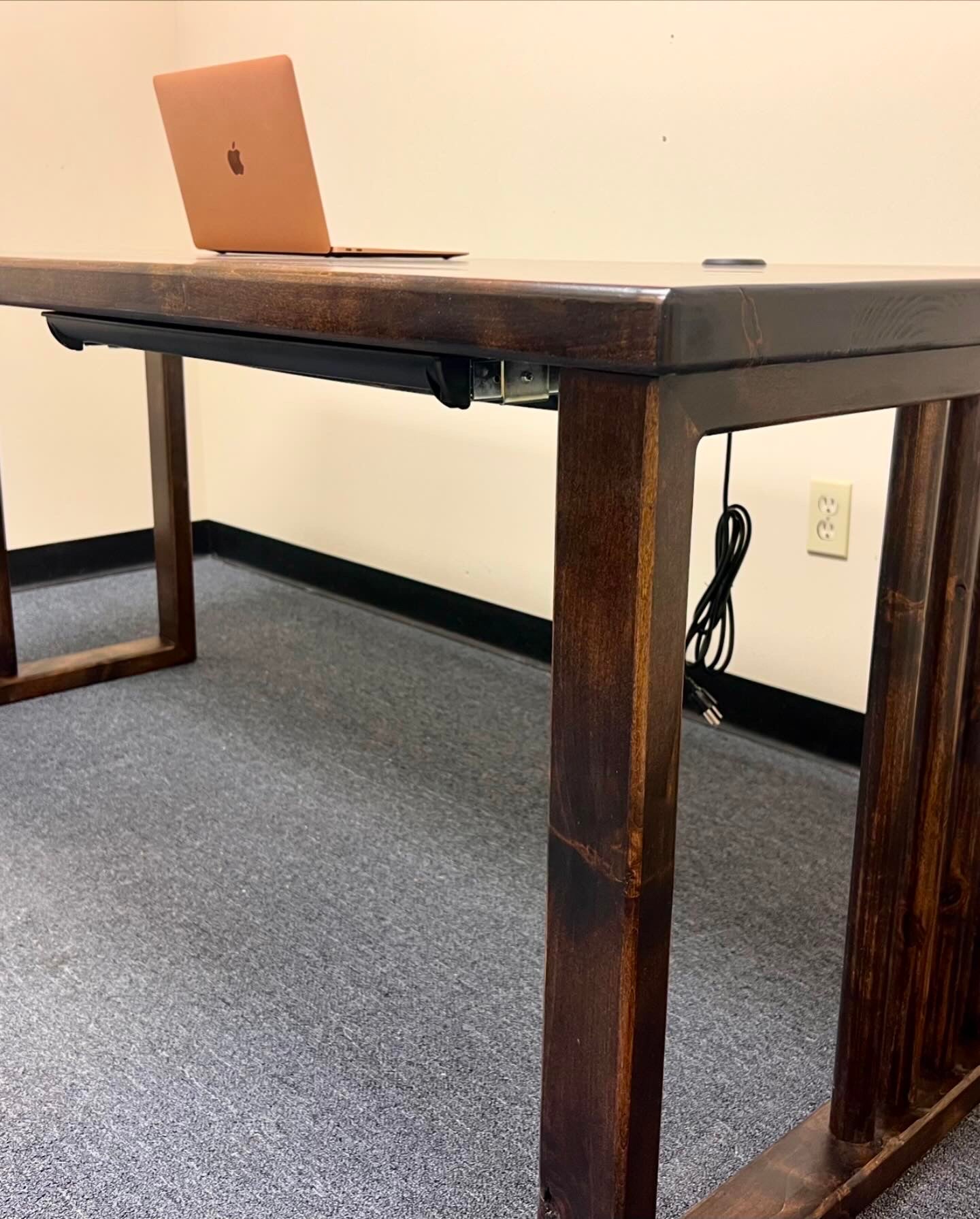 "Dean" Desk Office