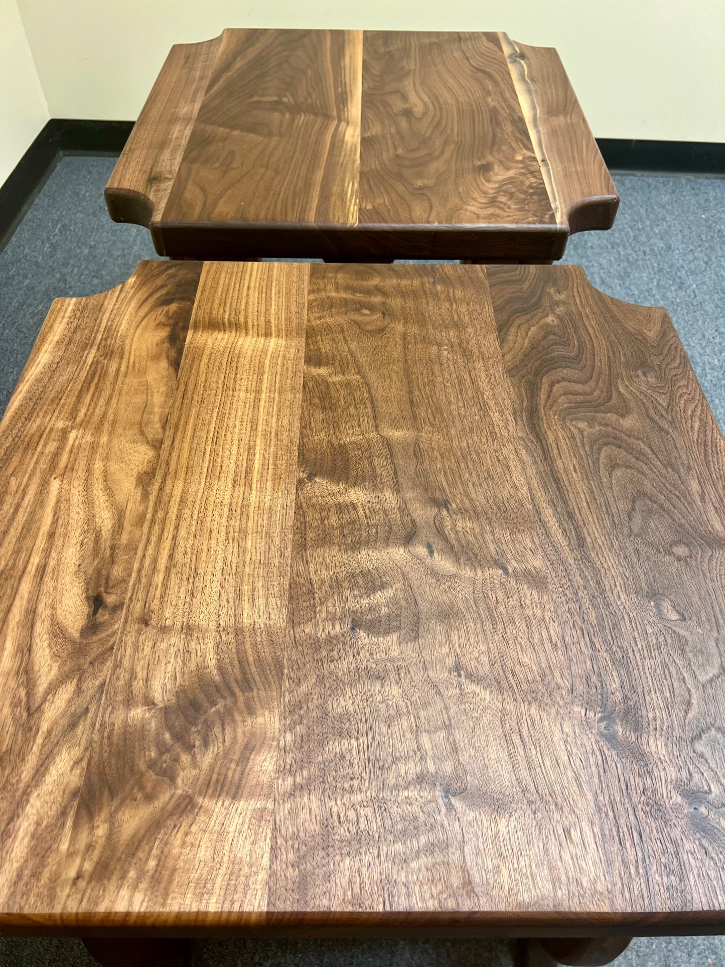"Bella" End Table