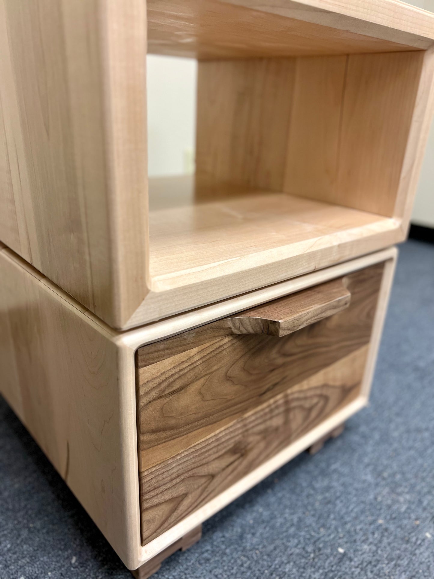 "Spin" End Table