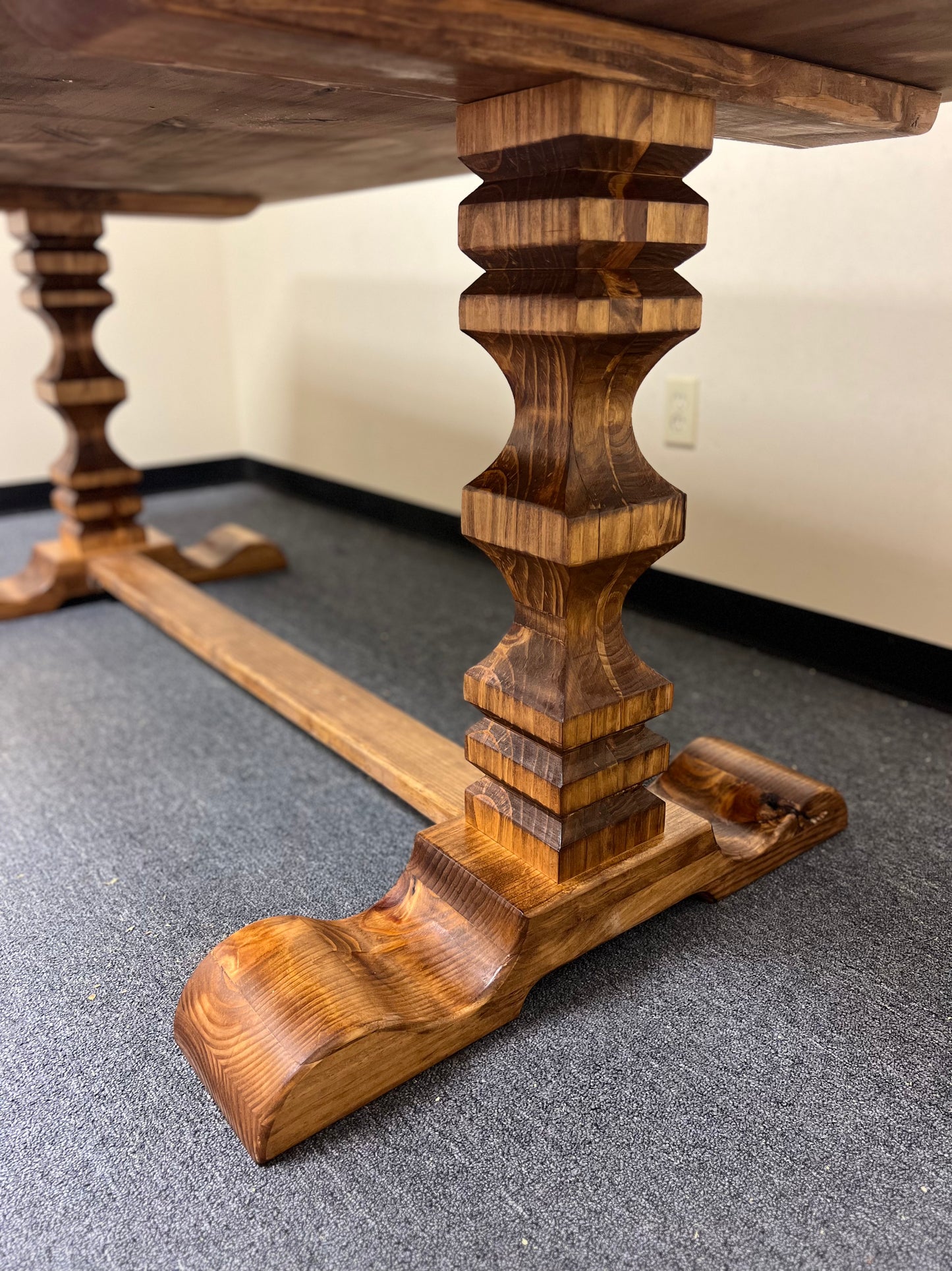 ''Cleitus" Dining Table