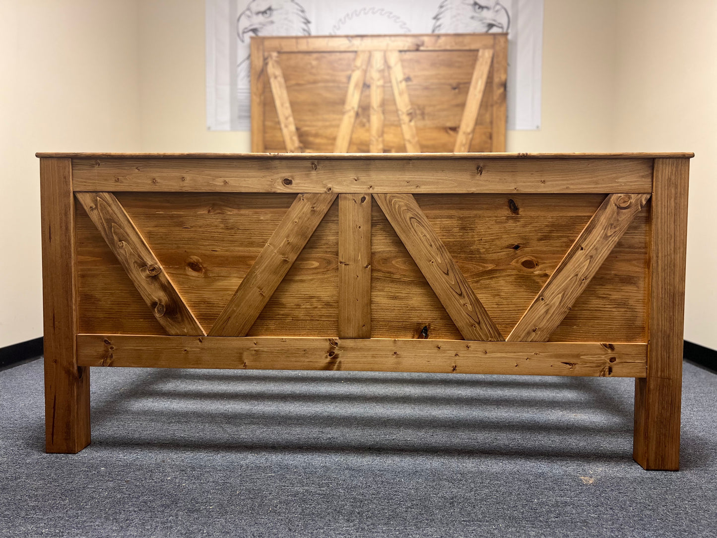 Farmhouse Bed ''V V''