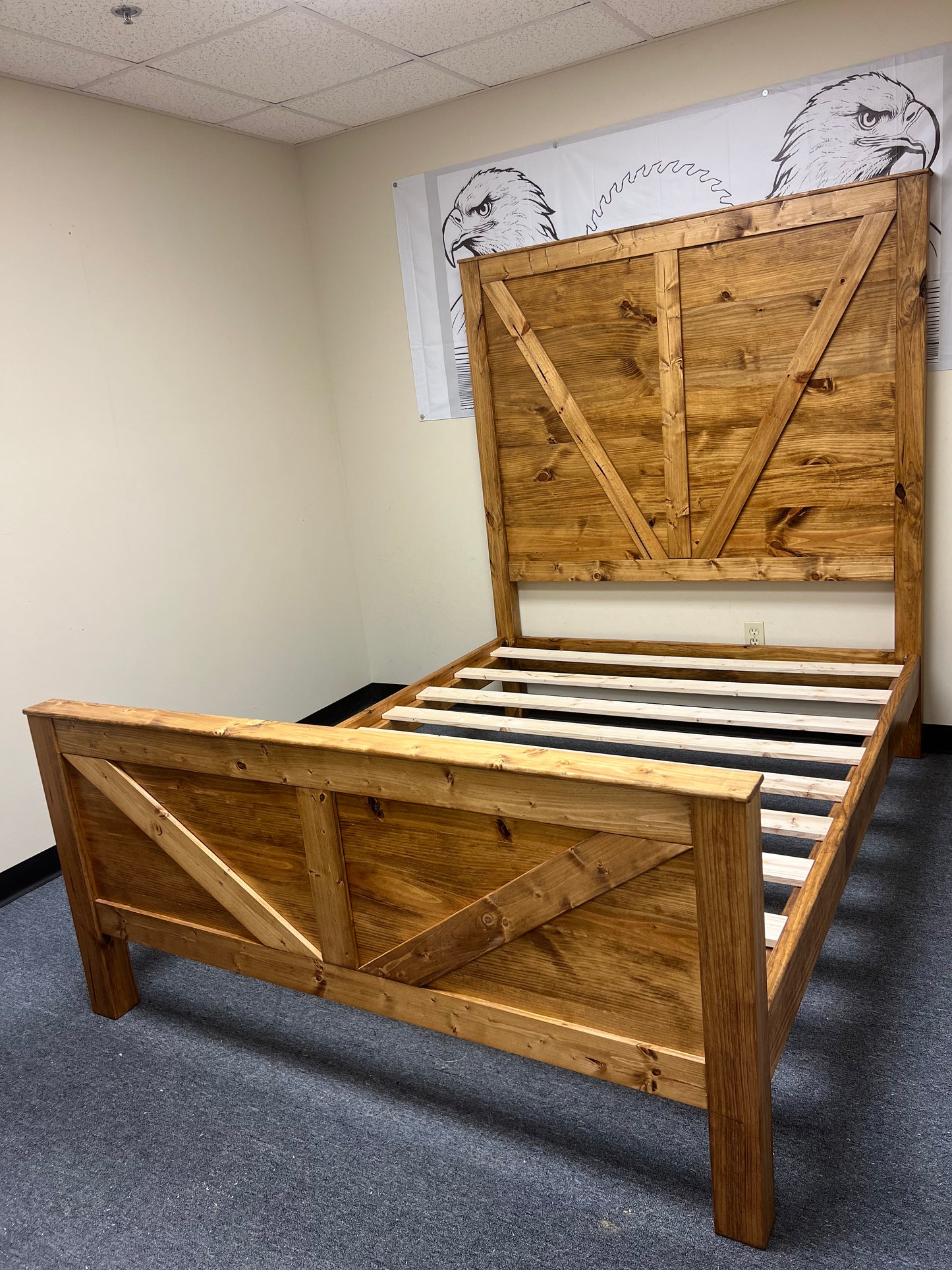 Farmhouse bed "V"